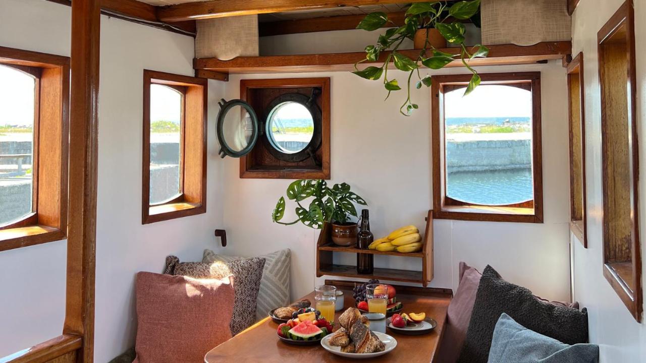 Varra Water - Unique Boat Accomodation - Bornholm Nexo Bagian luar foto