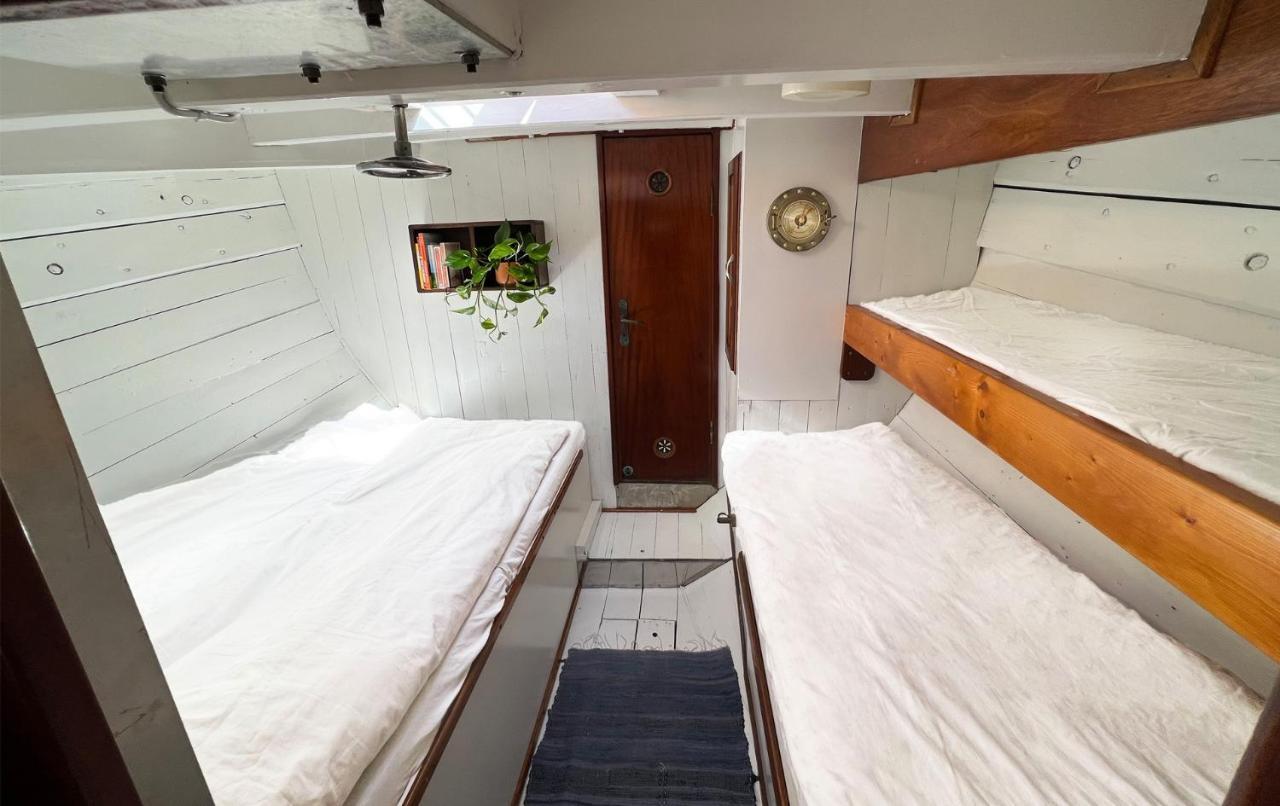 Varra Water - Unique Boat Accomodation - Bornholm Nexo Bagian luar foto