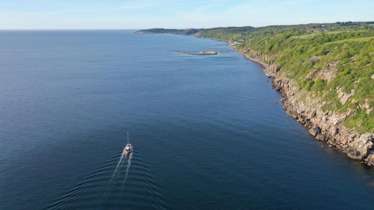 Varra Water - Unique Boat Accomodation - Bornholm Nexo Bagian luar foto